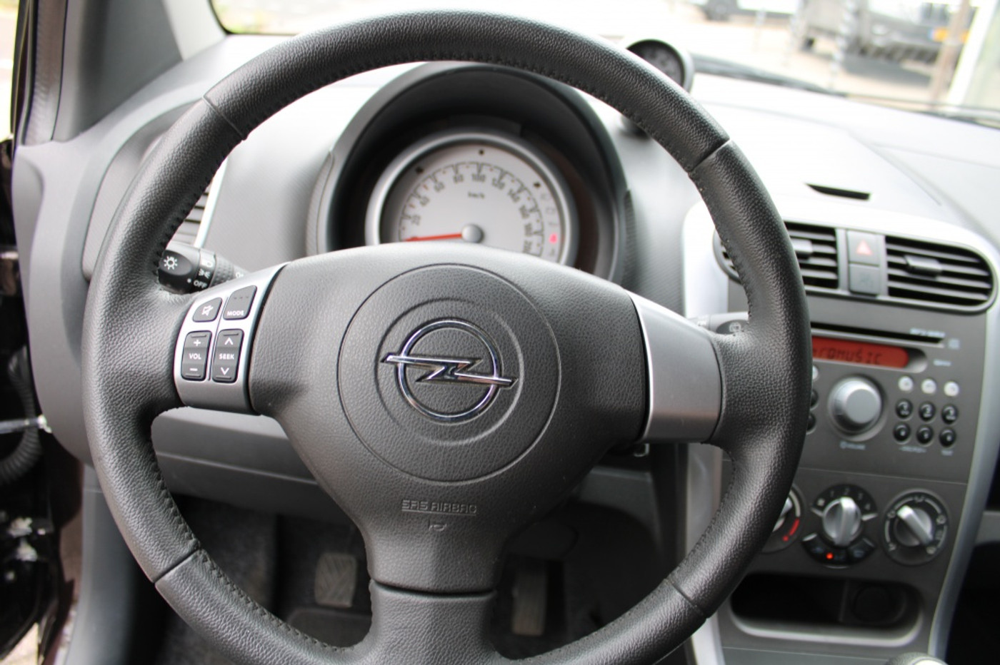 Foto van Opel Agila