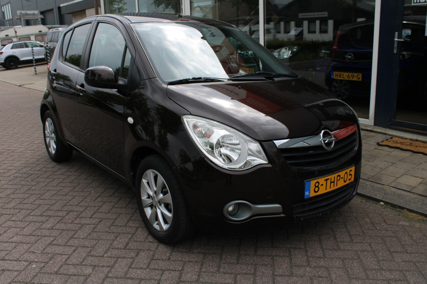 Foto van Opel Agila