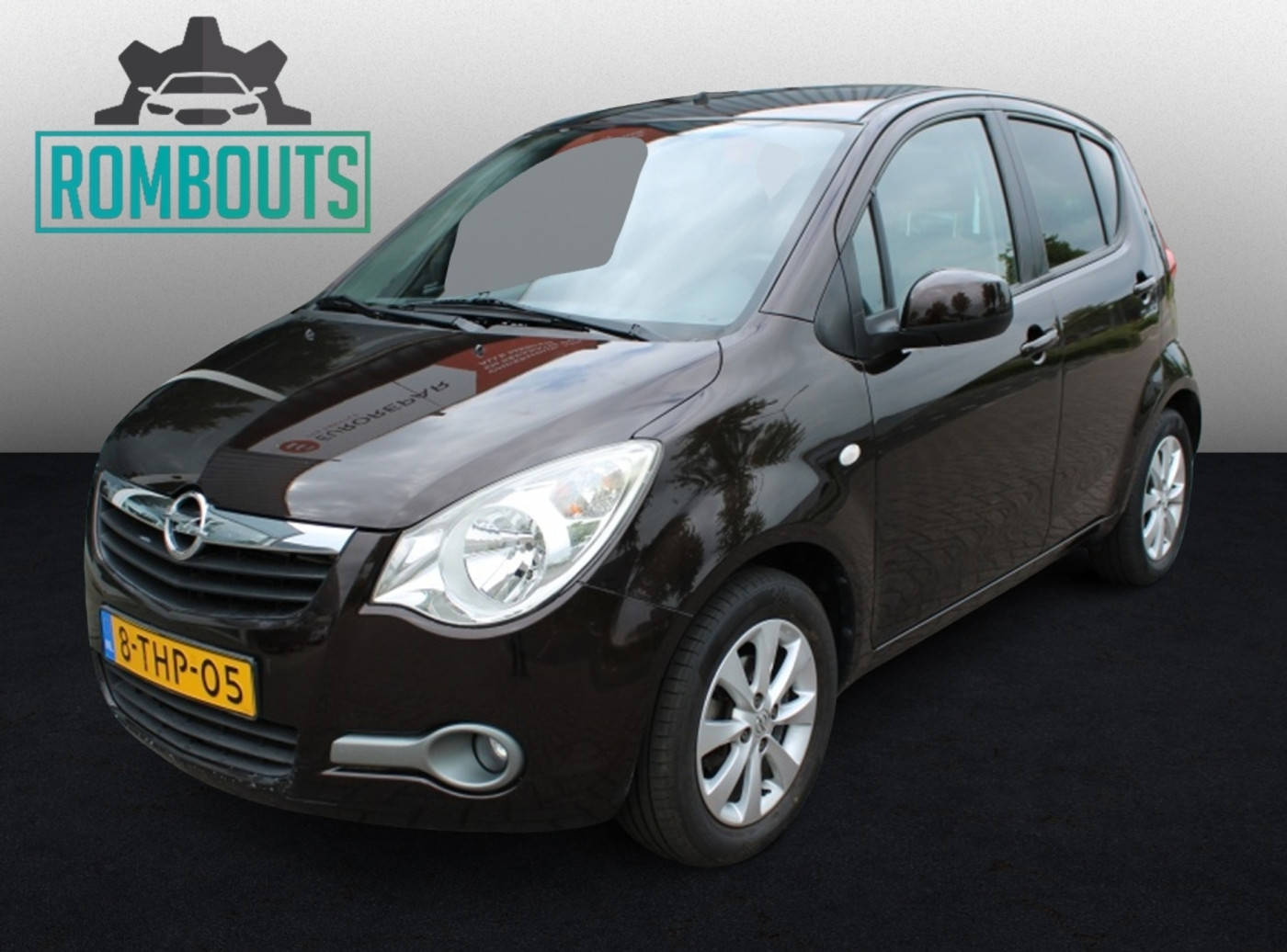 Opel Agila 1.0 Berlin 2014 - voorkant