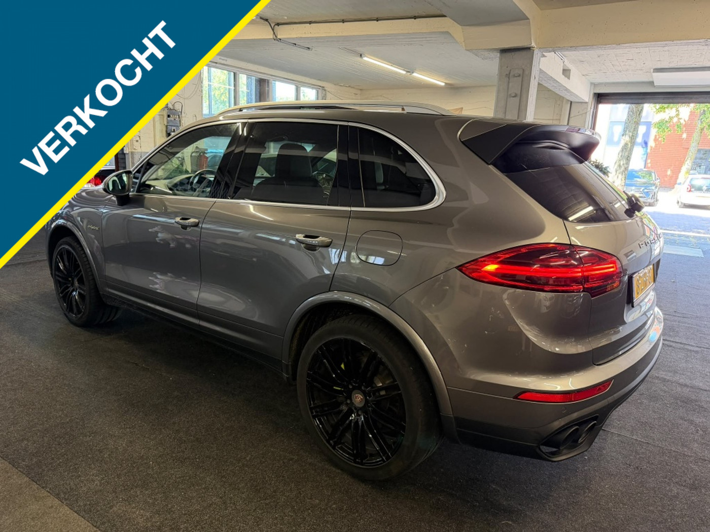 Foto van Porsche Cayenne S E-hybrid