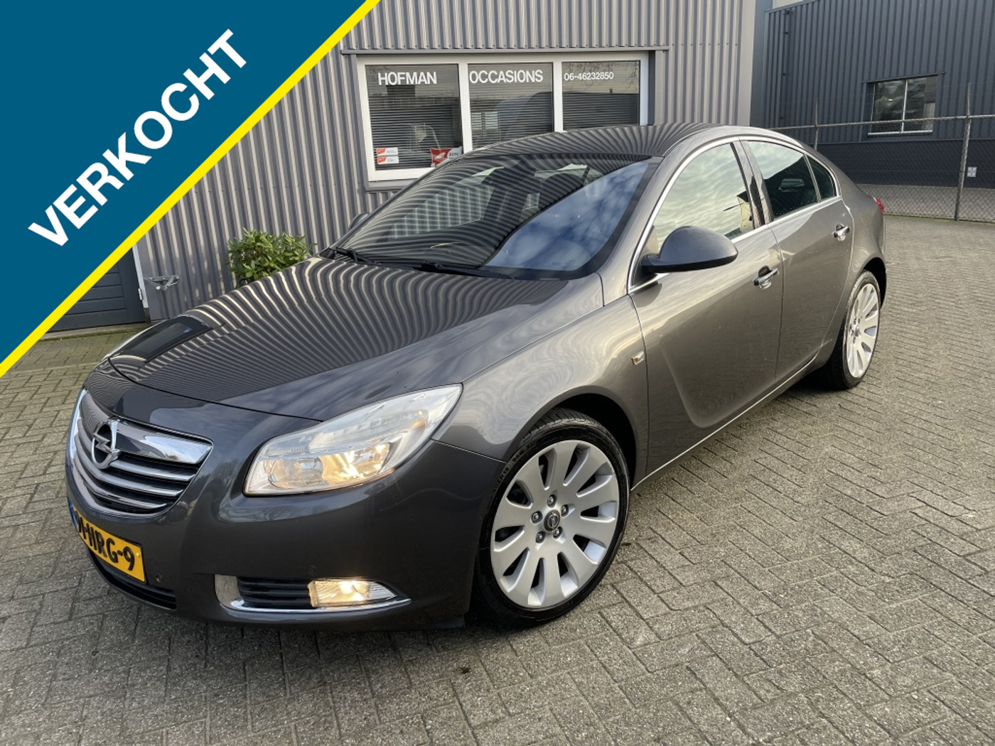 Opel Insignia 2.0 T 220PK Cosmo 19" LMV PDC APK! 2009 - voorkant