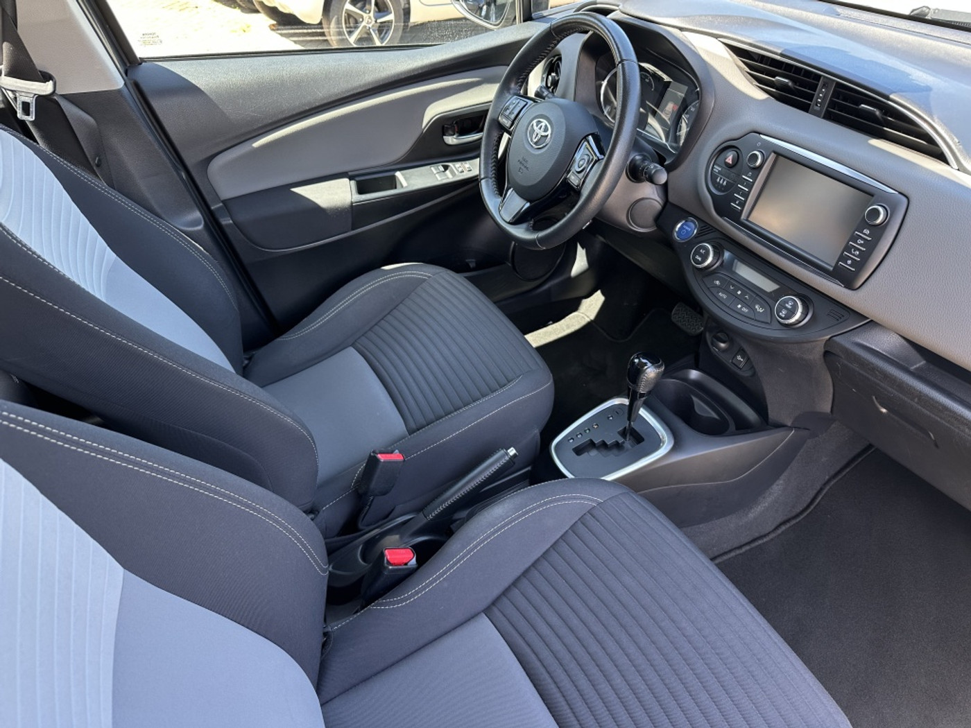 Foto van Toyota Toyota Yaris Hybrid
