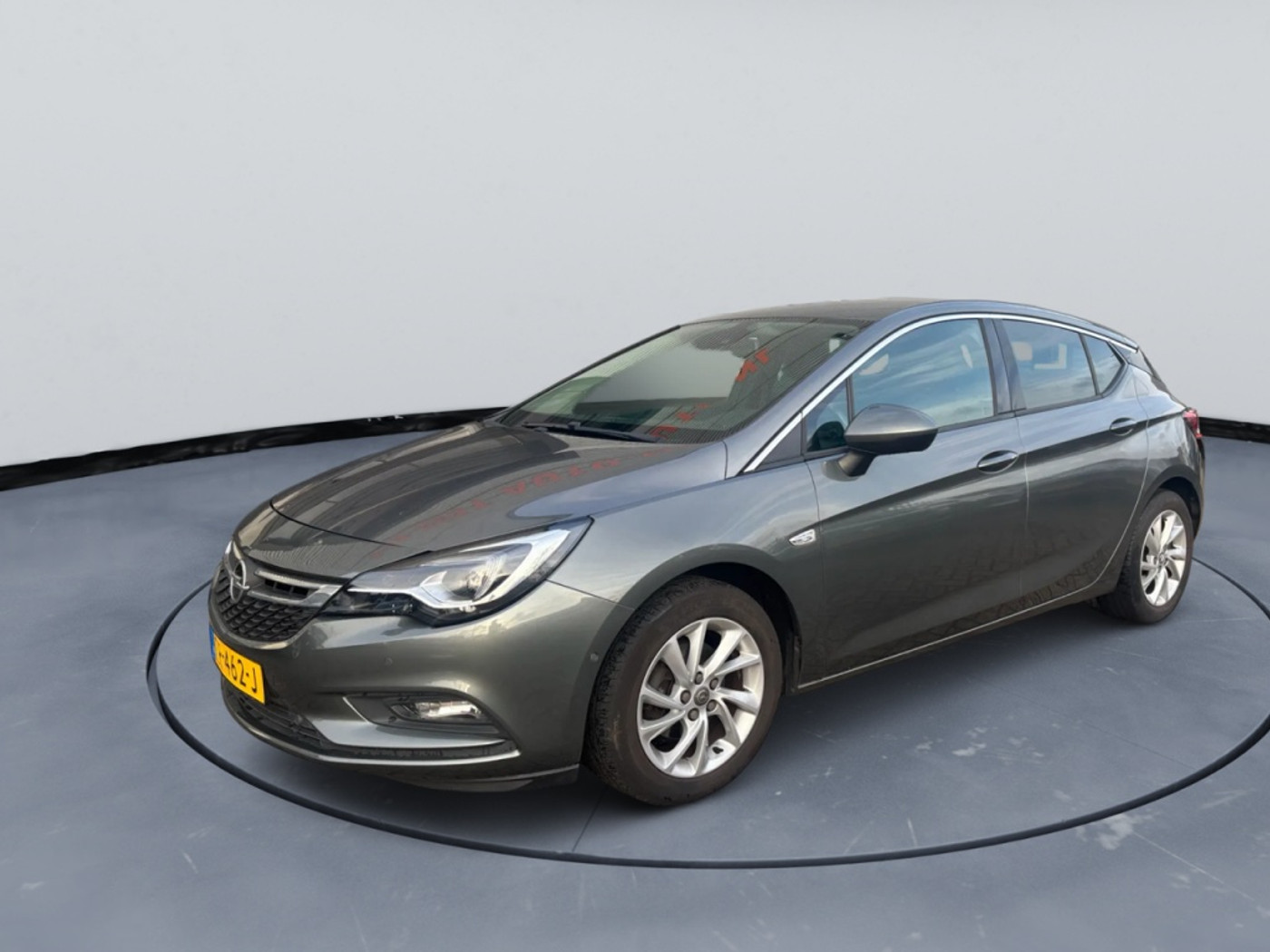 Opel Astra 1.4 Innovation 2018 - voorkant