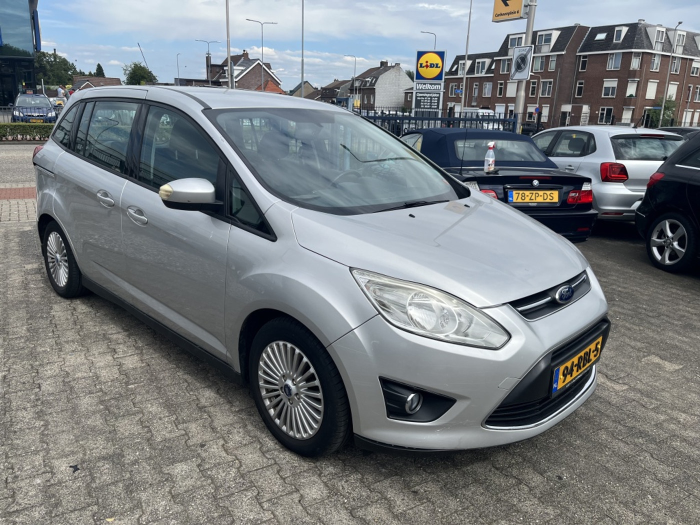 Ford Grand C-max 1.6 Trend 2011 - voorkant