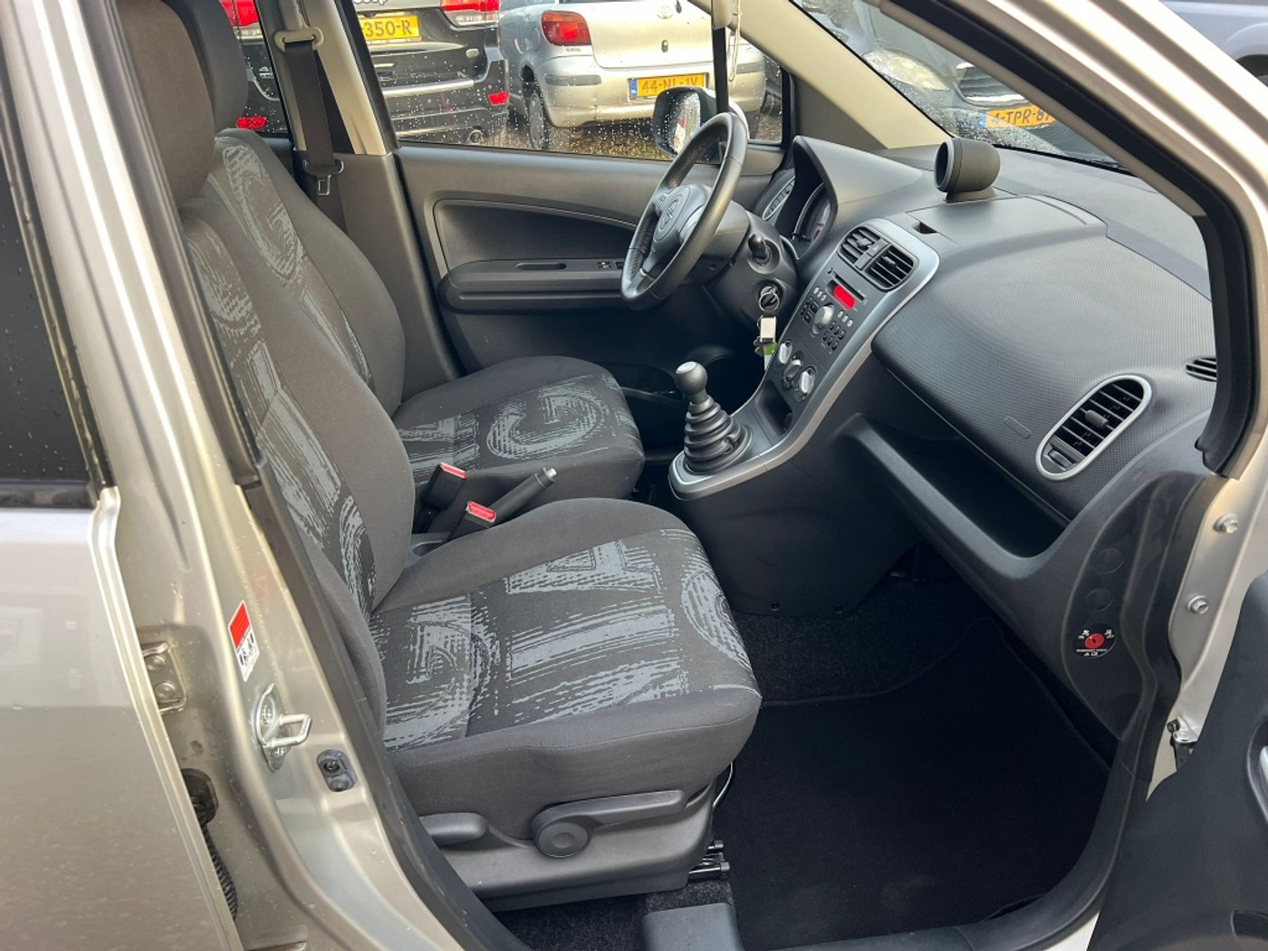 Foto van Opel Agila