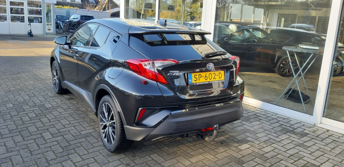 Foto van Toyota C-hr