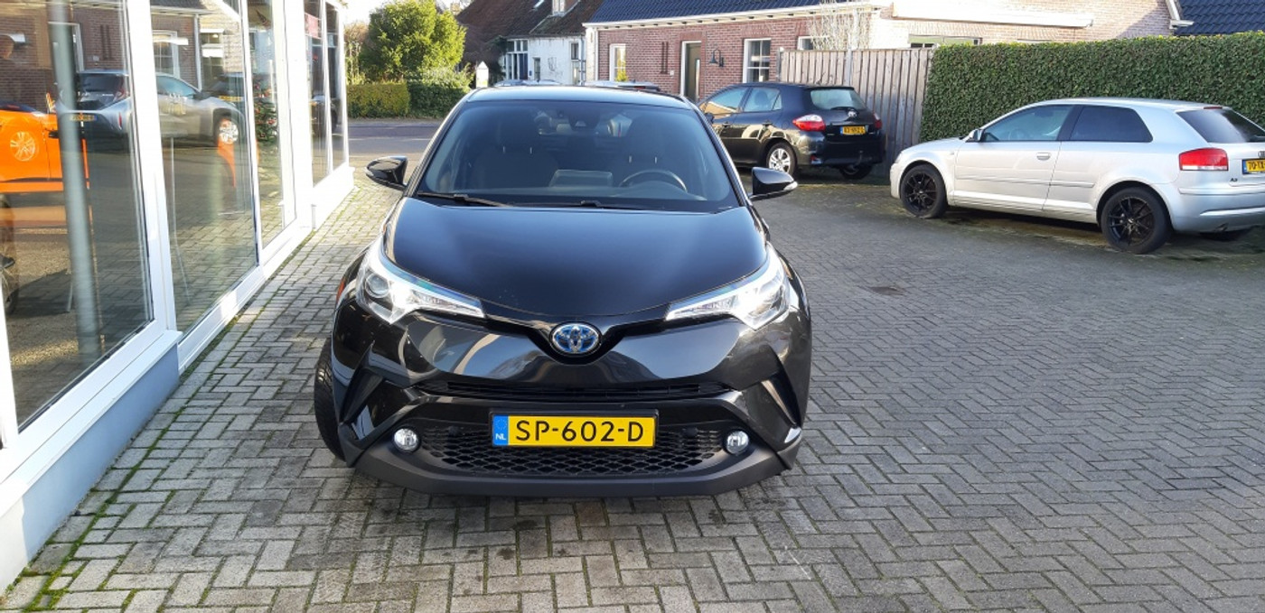 Foto van Toyota C-hr