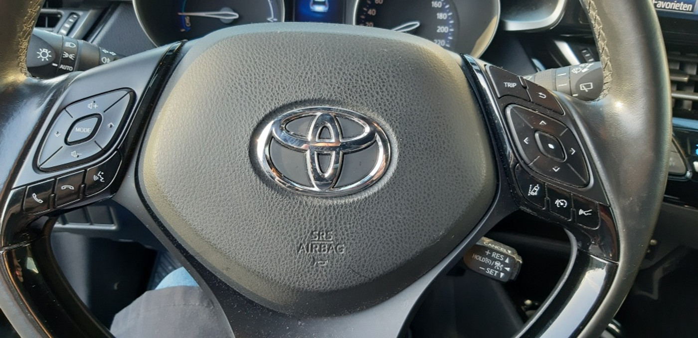 Foto van Toyota C-hr