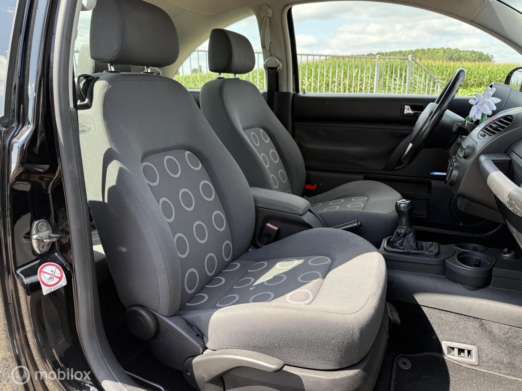 Foto van Volkswagen New Beetle