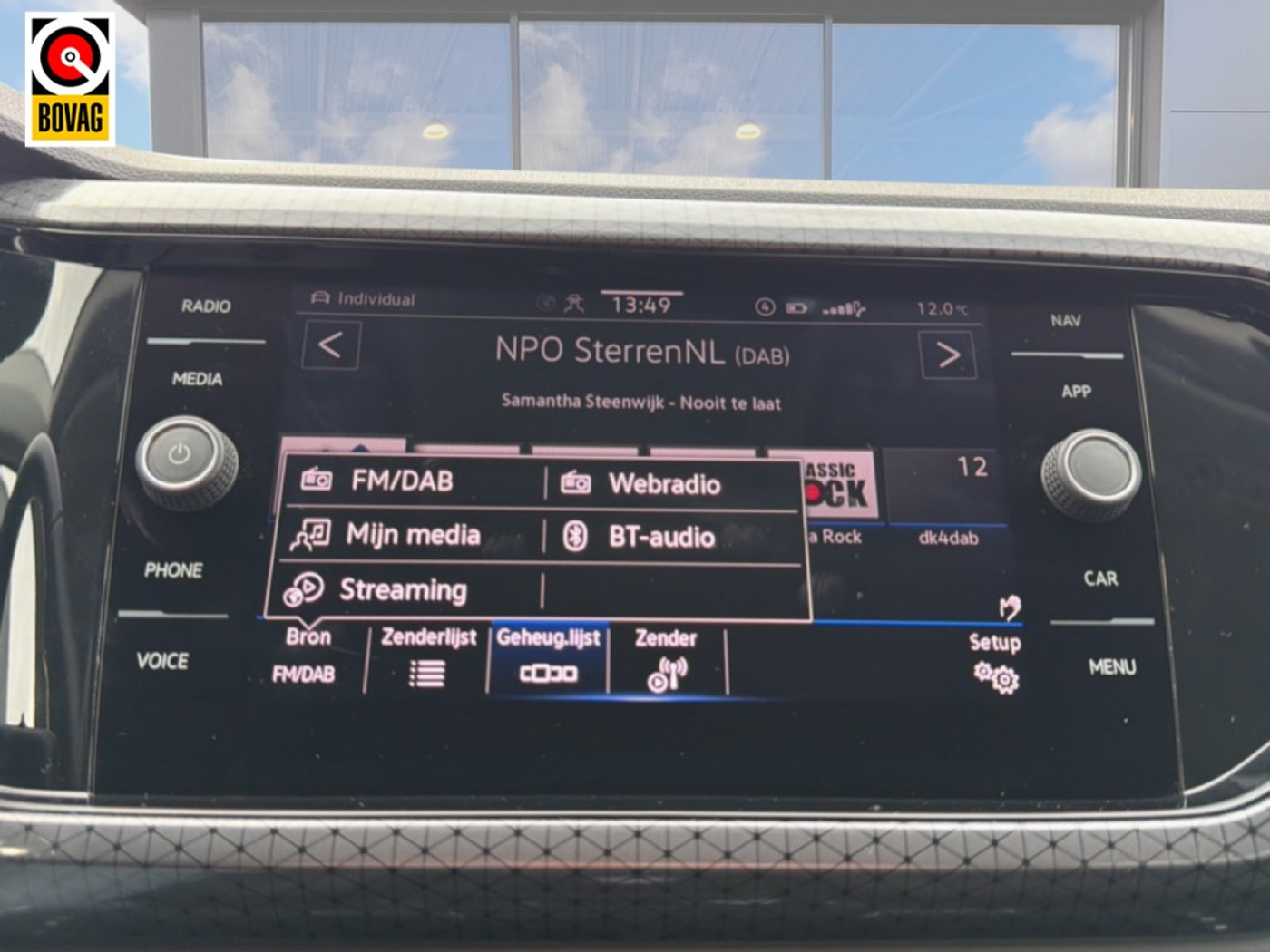 Foto van Volkswagen T-cross