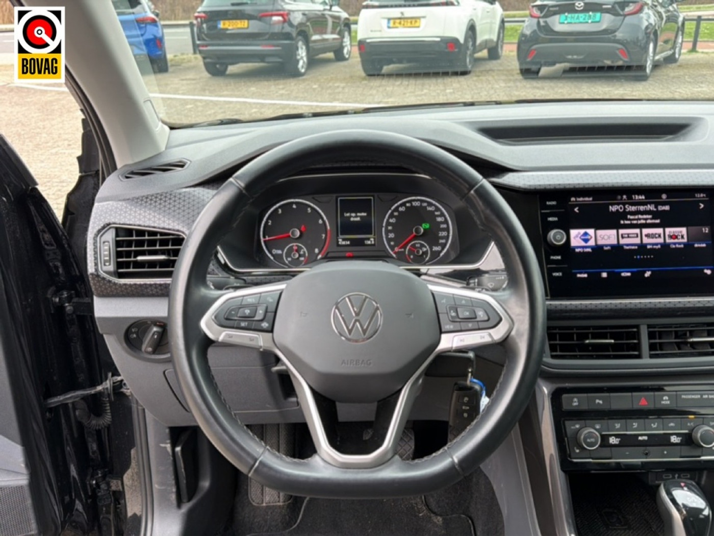Foto van Volkswagen T-cross