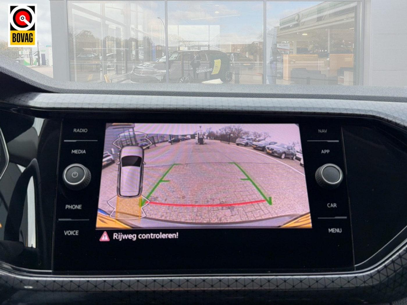 Foto van Volkswagen T-cross