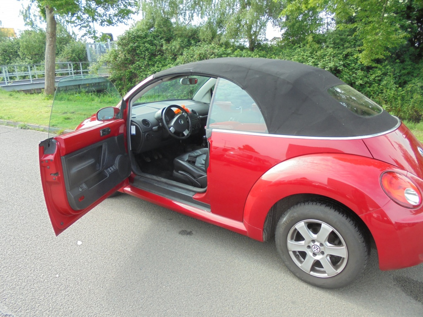 Foto van Volkswagen New Beetle Cabriolet