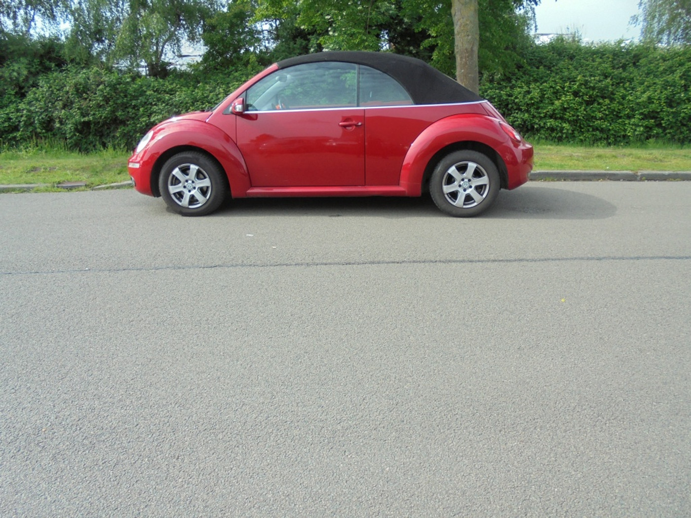 Foto van Volkswagen New Beetle Cabriolet