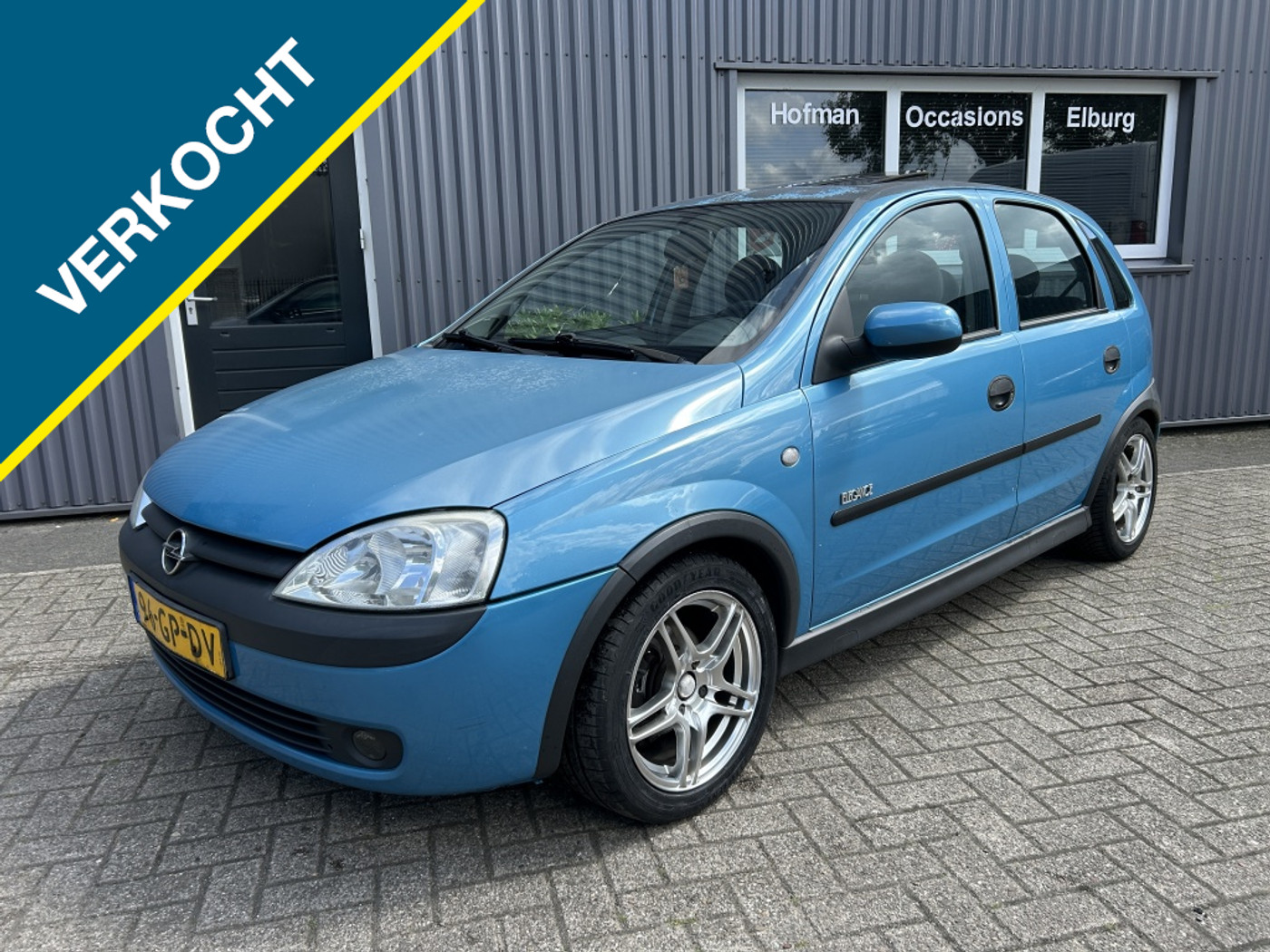 Opel Corsa 1.2-16V Elegance 2001 - voorkant
