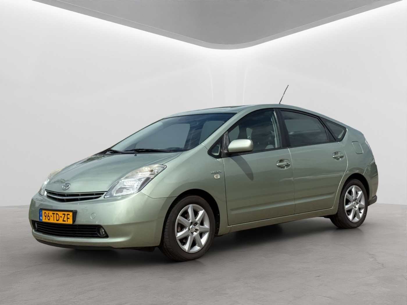 Toyota Toyota Prius 1.5 VVT-i Tech Ed. 2006 - voorkant