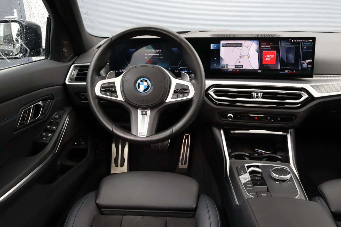 Foto van BMW 330e xDrive