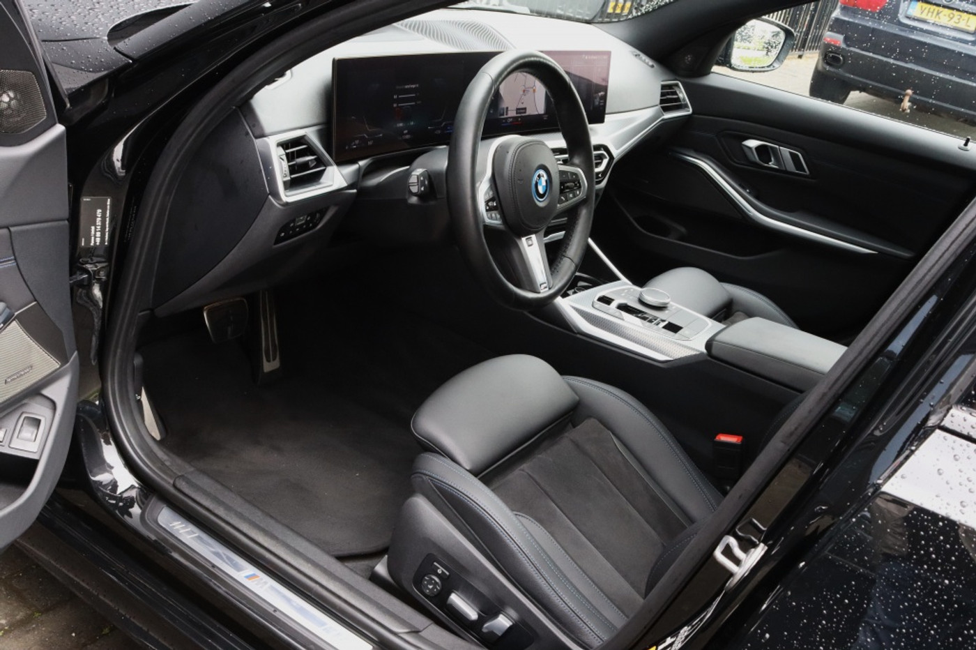 Foto van BMW 330e xDrive