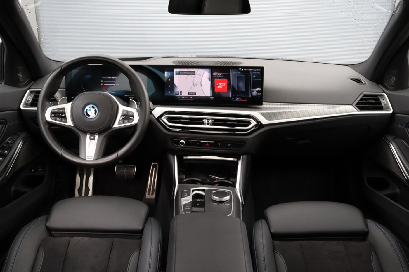 Foto van BMW 330e xDrive