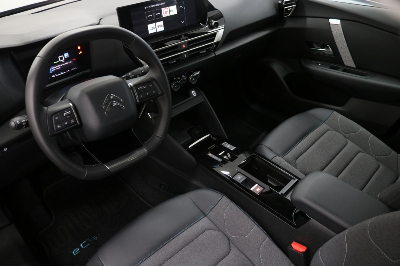 Foto van Citroen E-c4