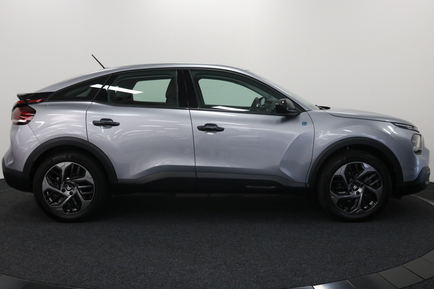 Foto van Citroen E-c4