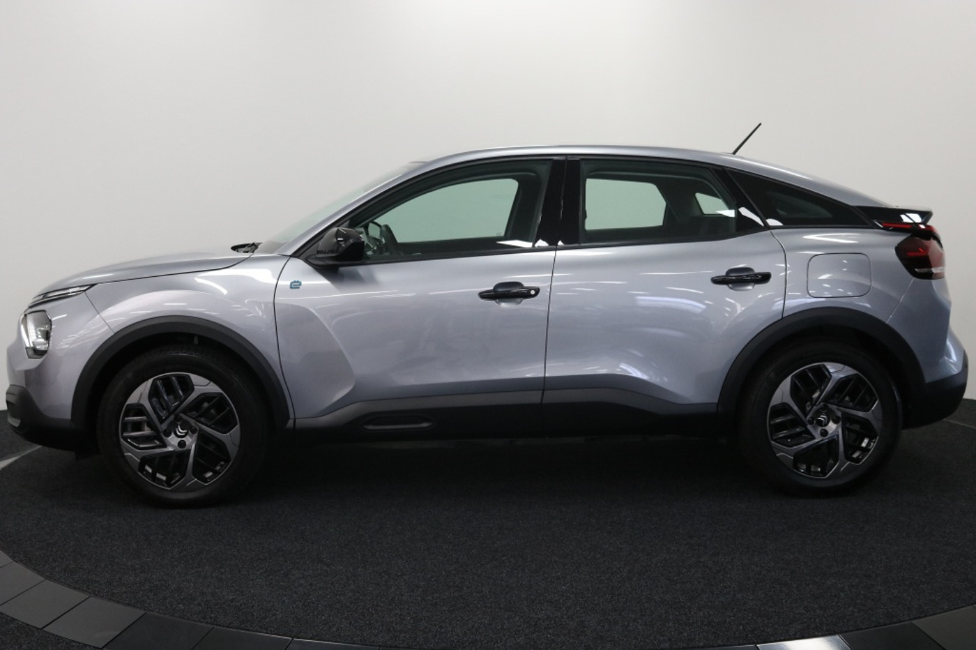 Foto van Citroen E-c4