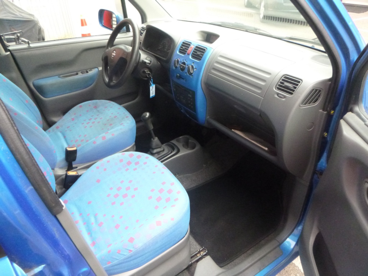 Foto van Opel Agila
