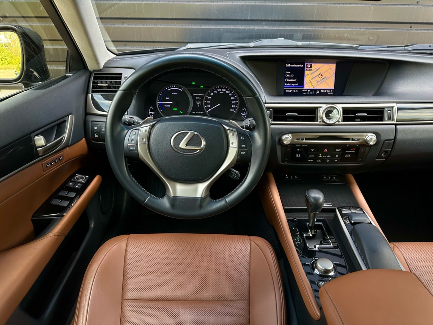 Foto van Lexus Lexus Gs450h