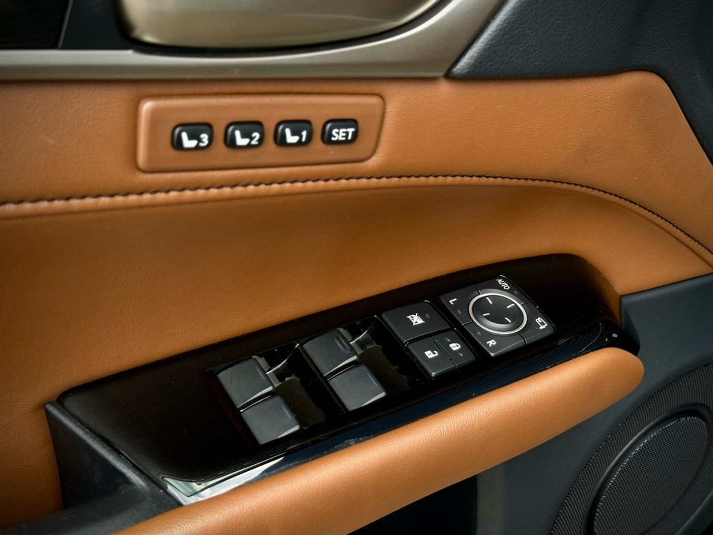 Foto van Lexus Lexus Gs450h