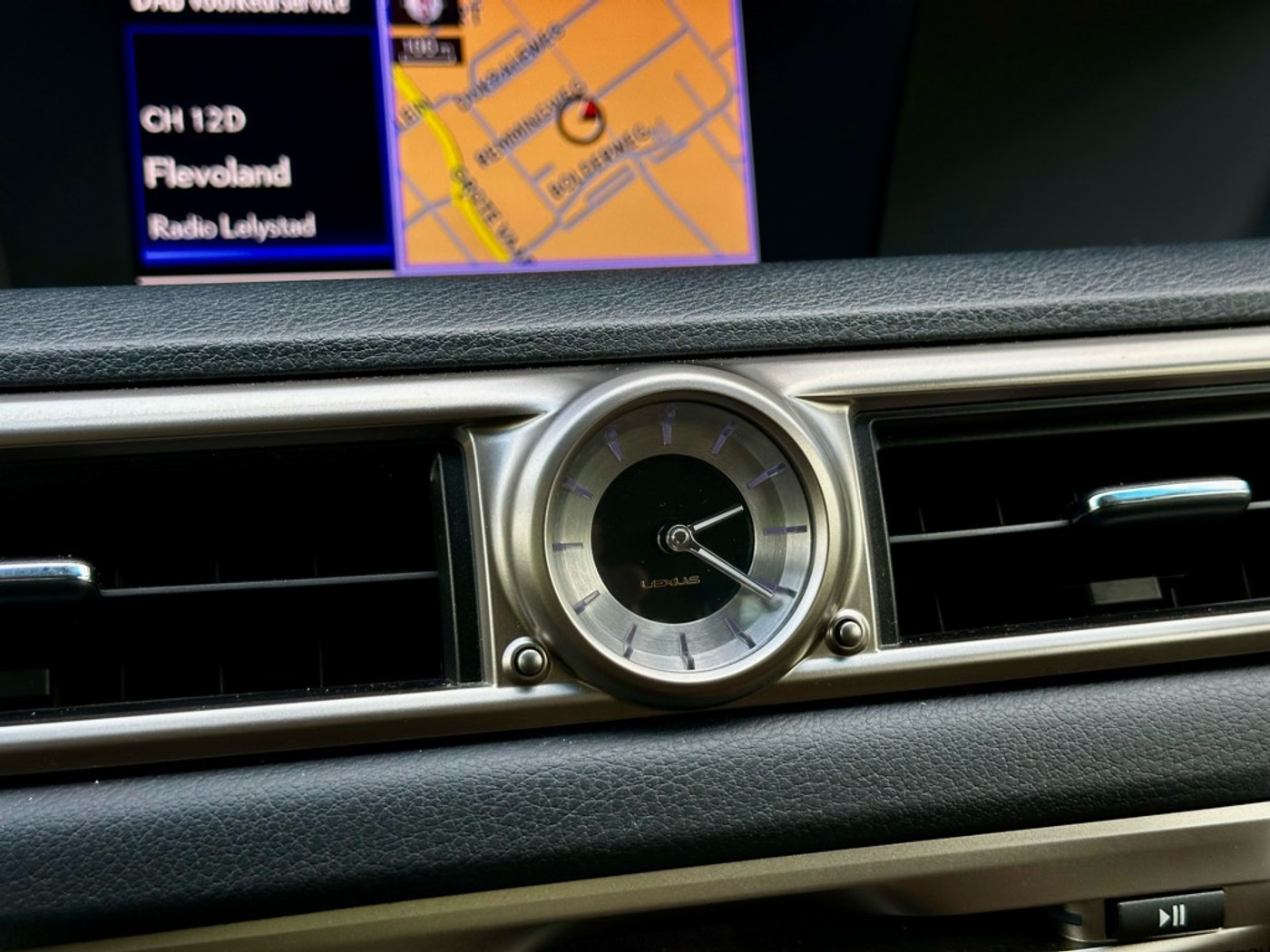 Foto van Lexus Lexus Gs450h