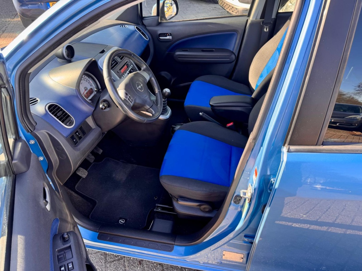 Foto van Opel Agila