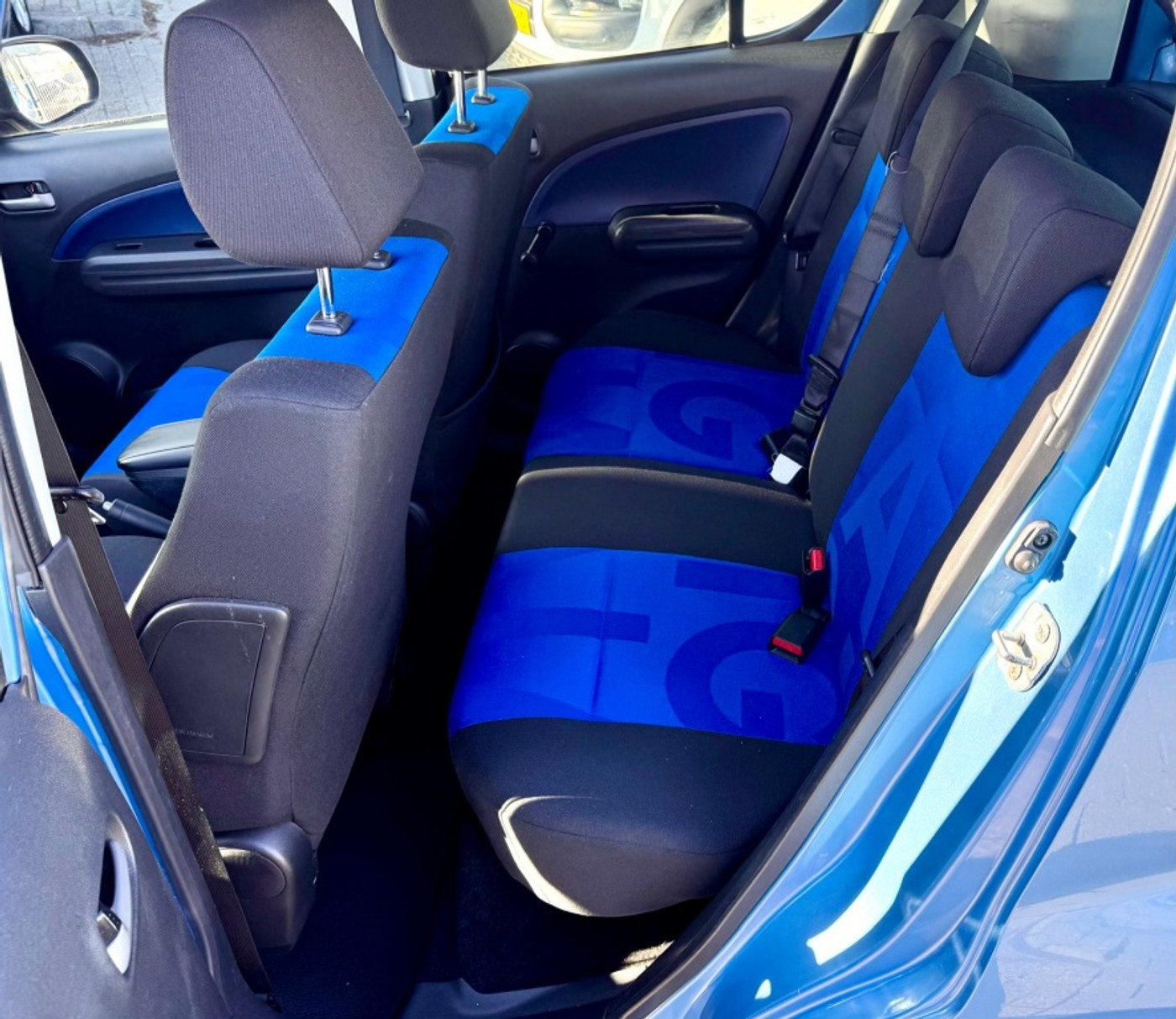 Foto van Opel Agila