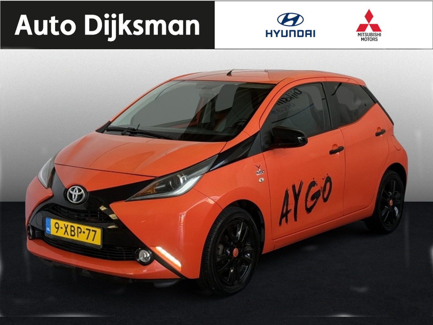 Toyota Toyota Aygo 1.0 VVT-i x-cite Navigatie 2014 - voorkant