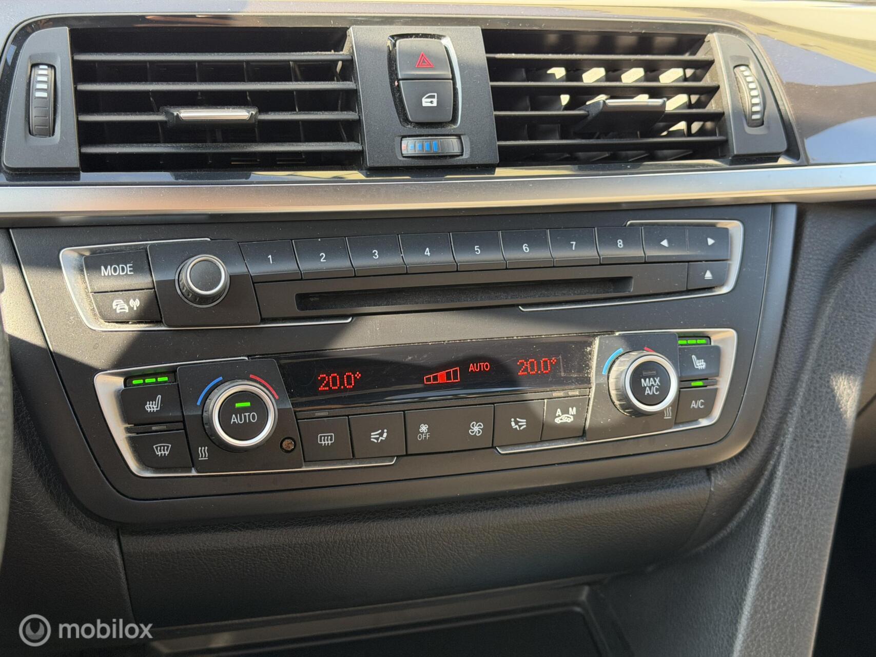 Foto van BMW 320i