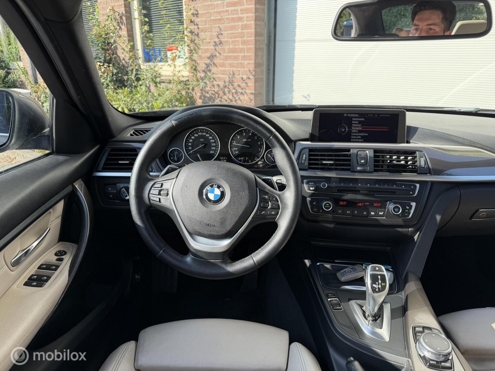 Foto van BMW 320i