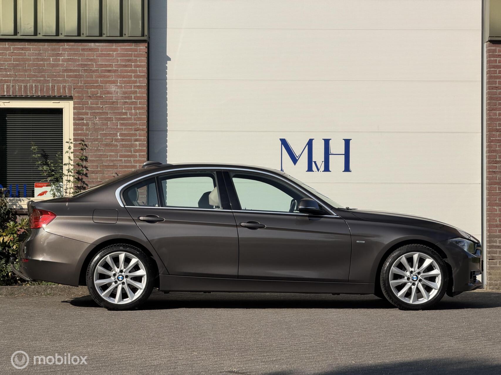 Foto van BMW 320i