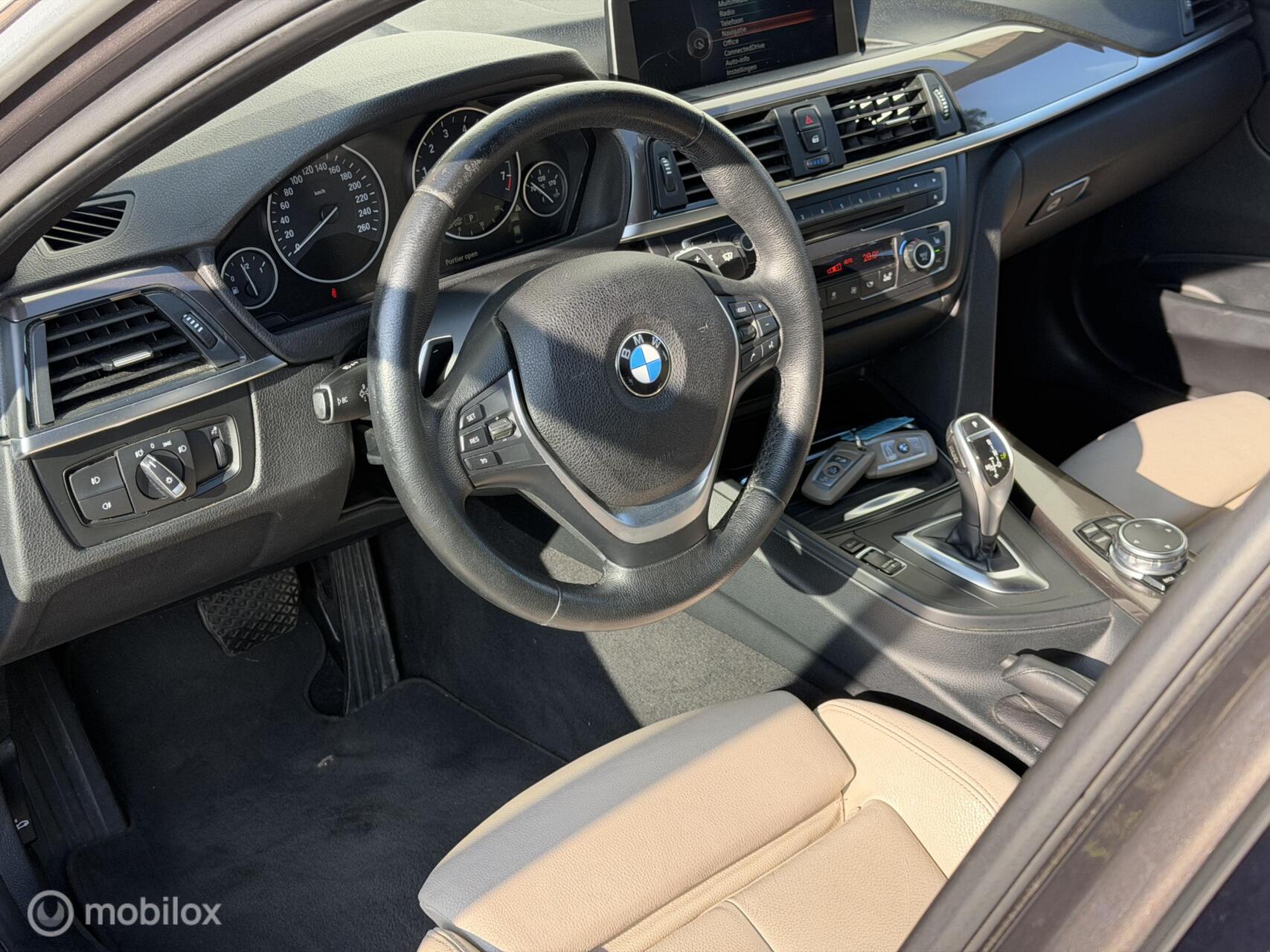 Foto van BMW 320i