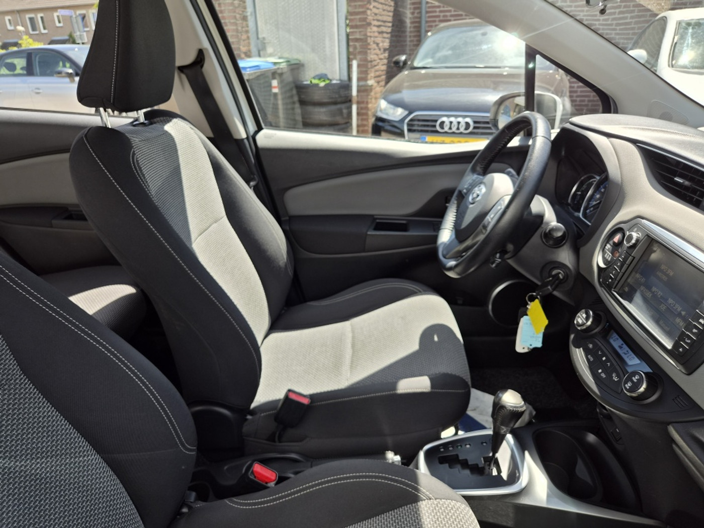 Foto van Toyota Toyota Yaris Hybrid