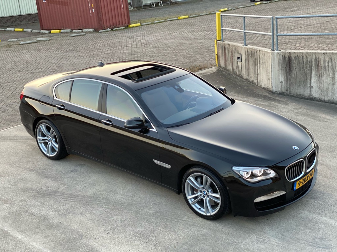Foto van BMW 750i xDrive