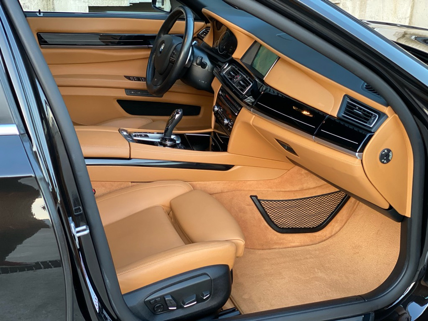 Foto van BMW 750i xDrive
