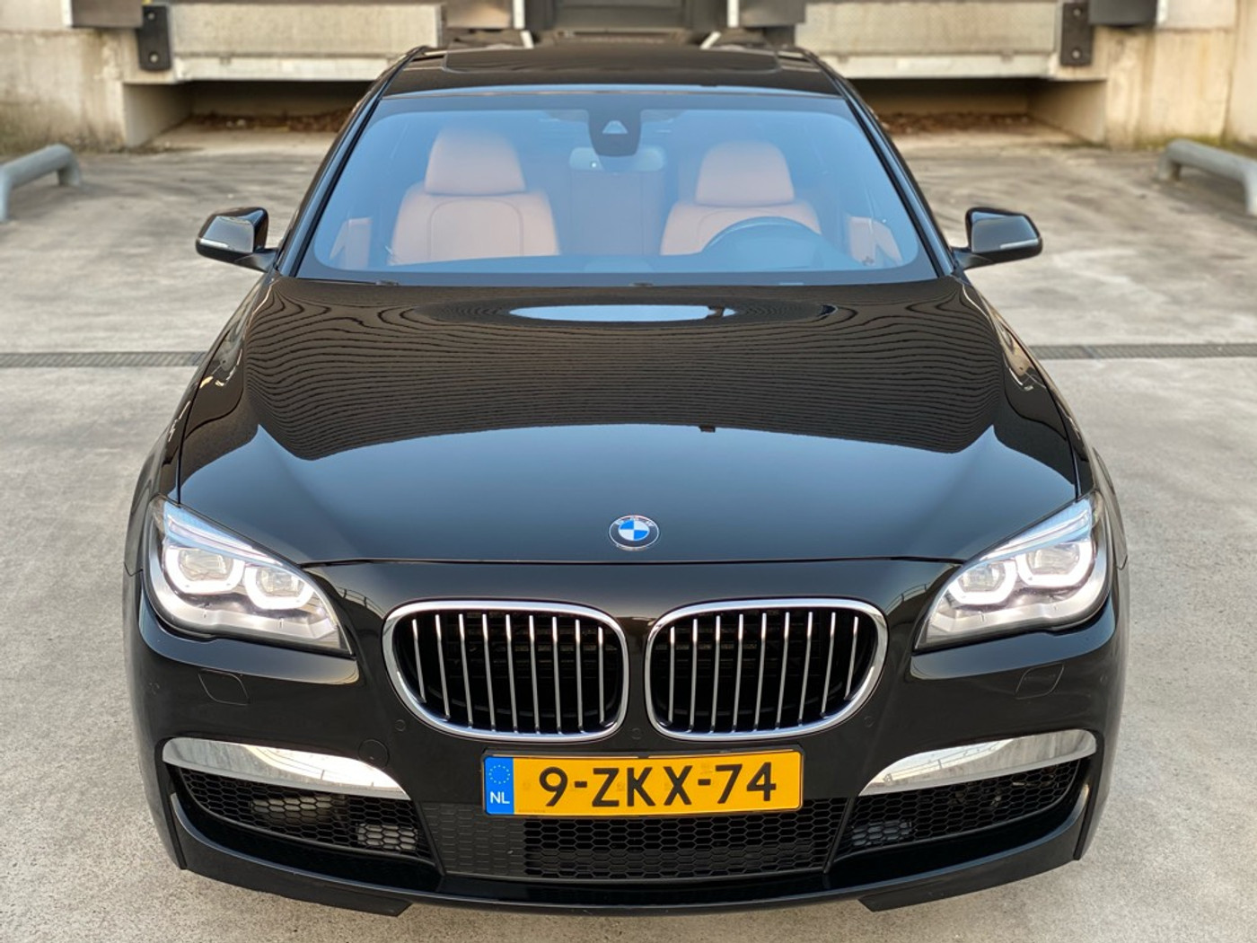 Foto van BMW 750i xDrive
