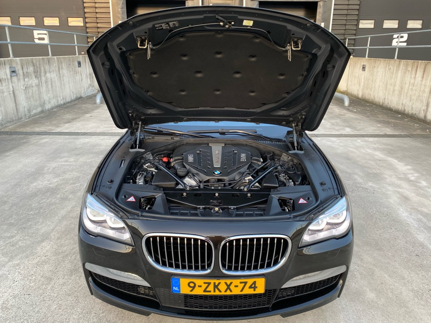 Foto van BMW 750i xDrive