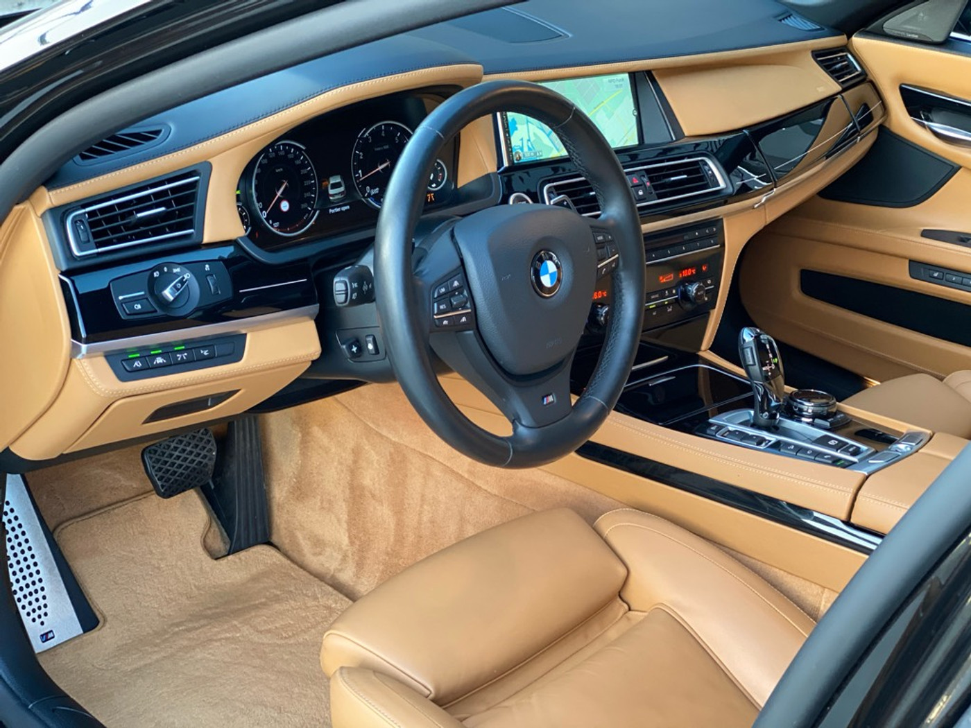 Foto van BMW 750i xDrive