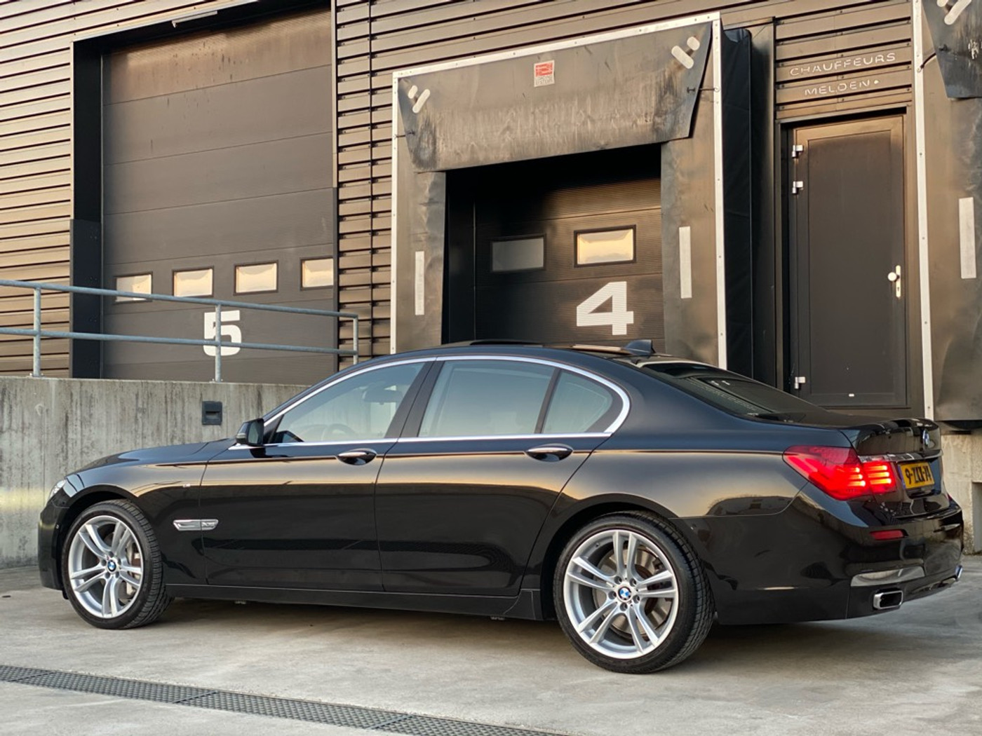 Foto van BMW 750i xDrive