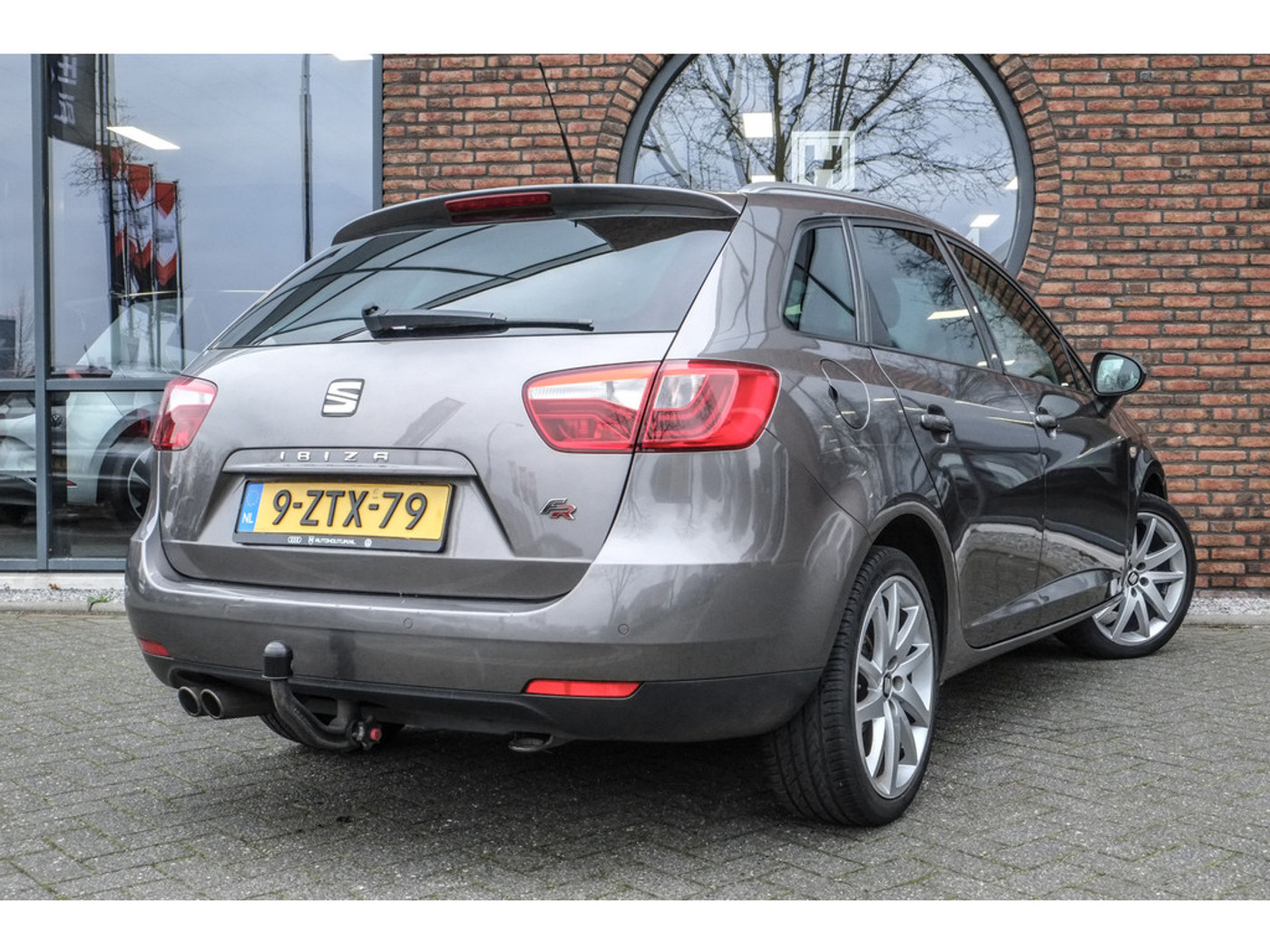 Foto van Seat Ibiza ST