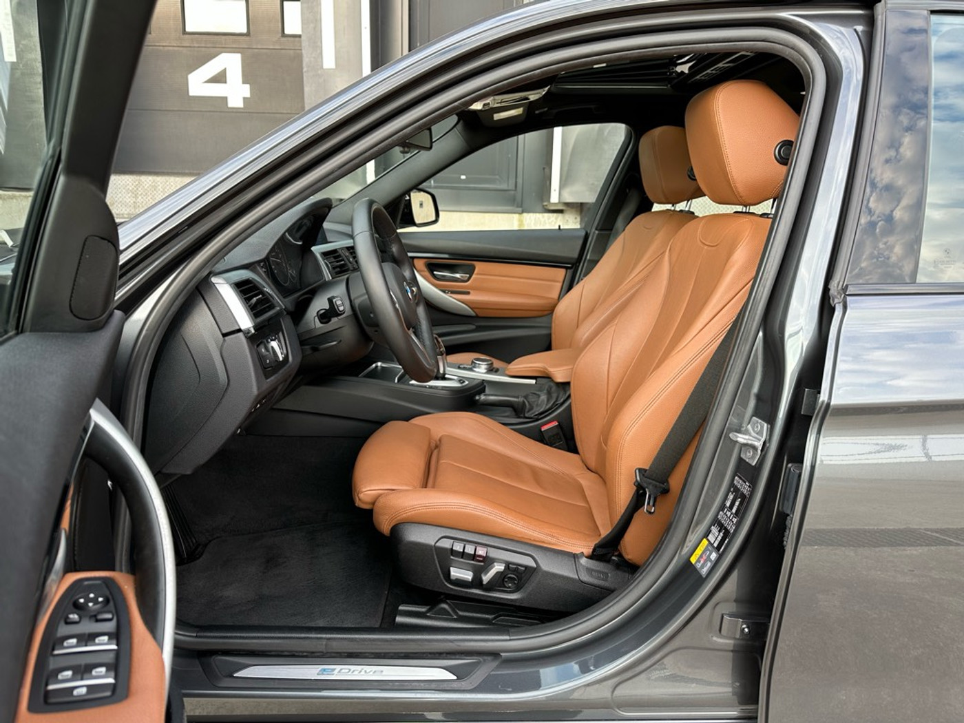 Foto van BMW 330e
