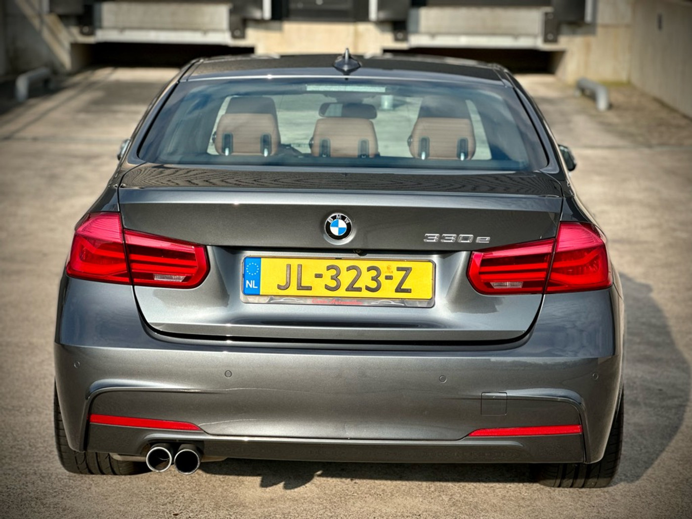 Foto van BMW 330e