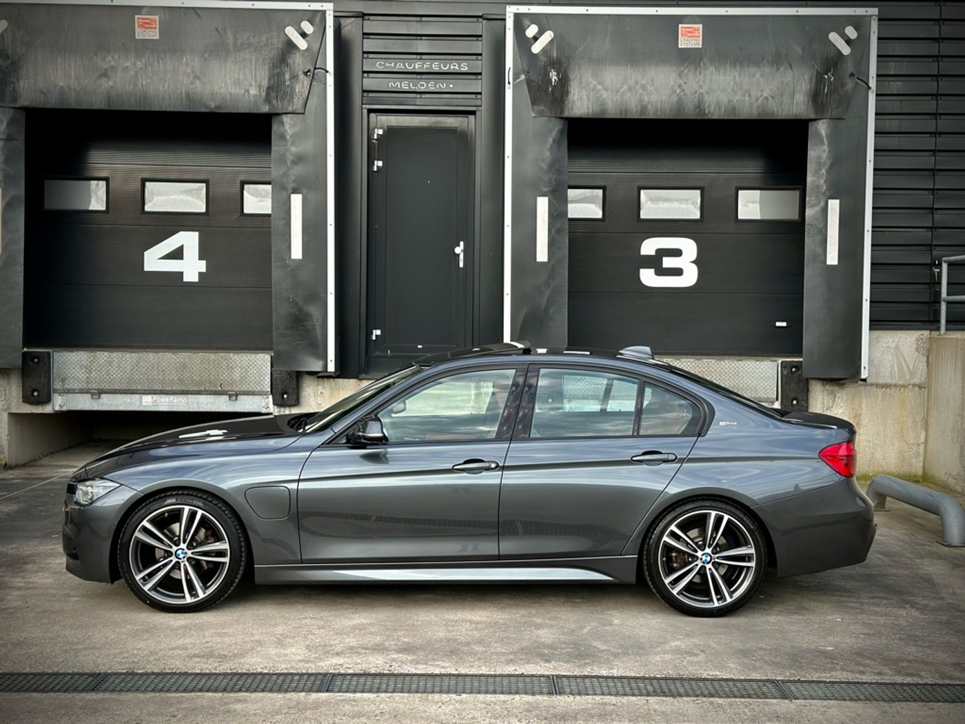 Foto van BMW 330e