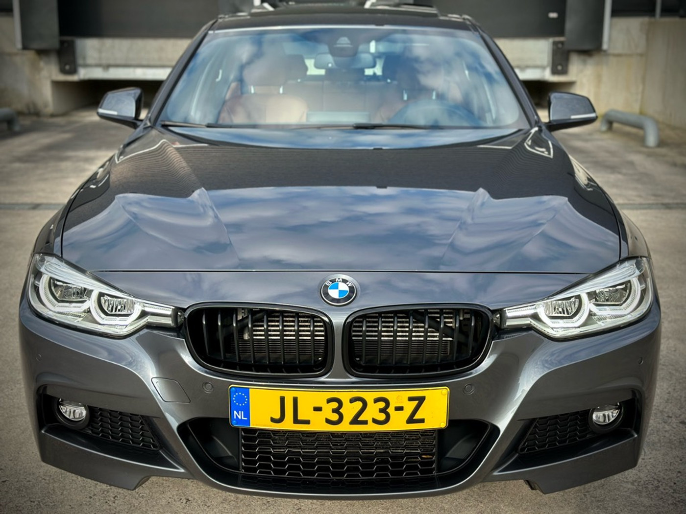 Foto van BMW 330e