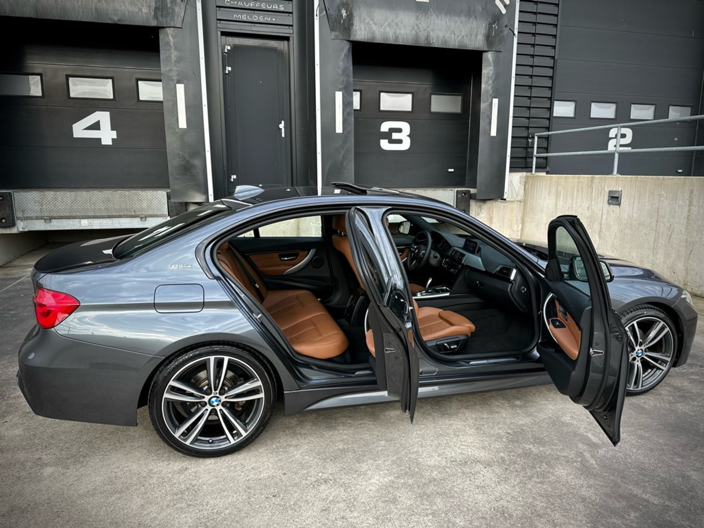 Foto van BMW 330e